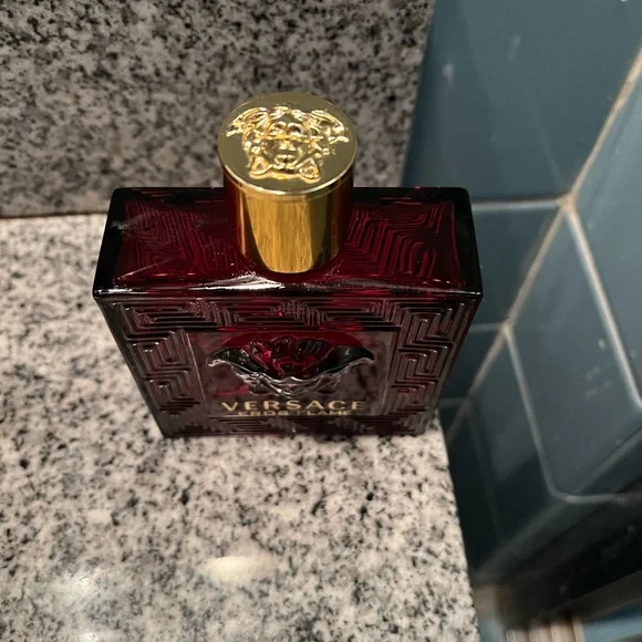 Versace Flame bundle gift set 6.7 cologne & huge weekend bag